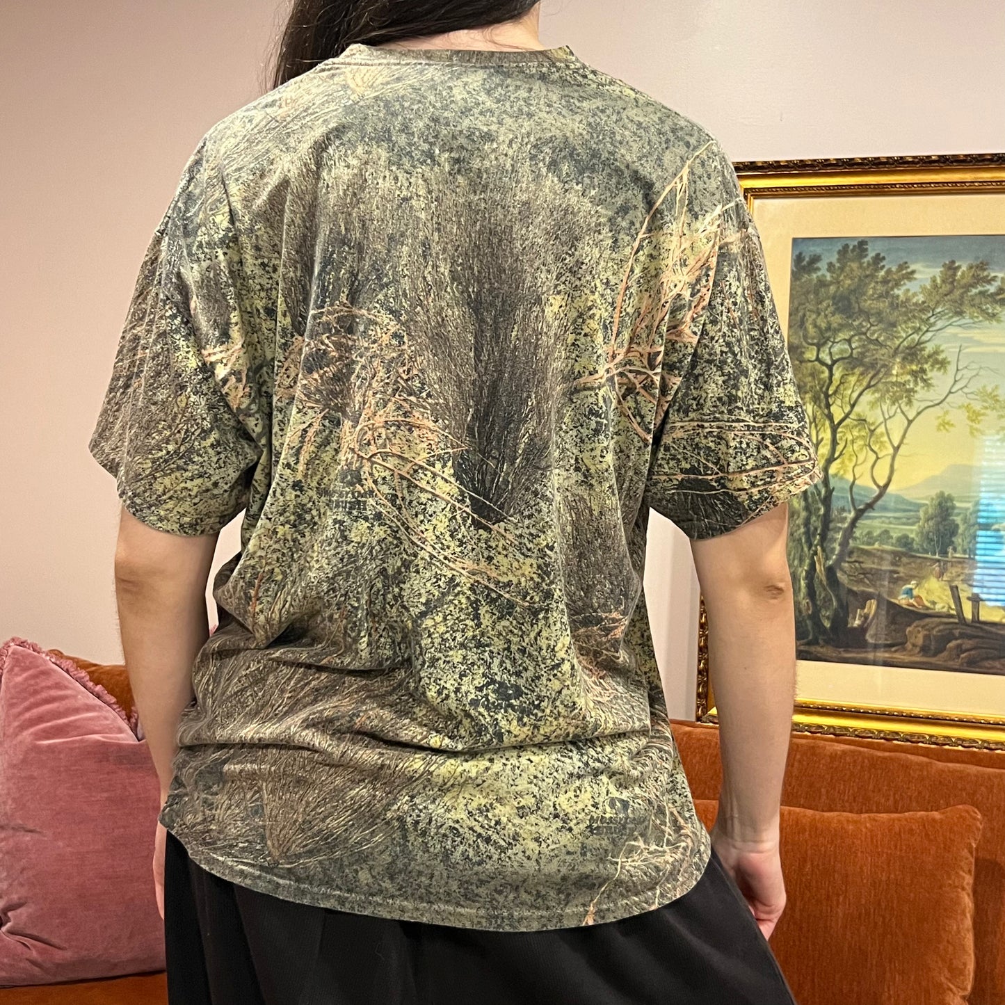 DUMP YOUR REPUBLICAN BOYFRIEND camo t-shirt with pink text (XL)