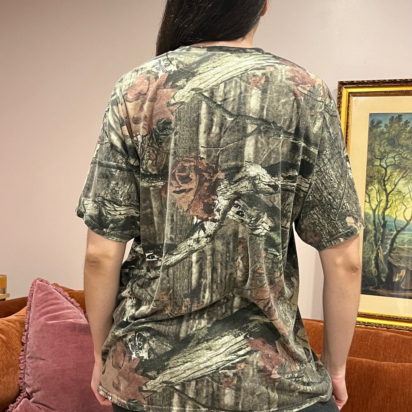 DUMP YOUR REPUBLICAN BOYFRIEND camo t-shirt with pink text (XL)