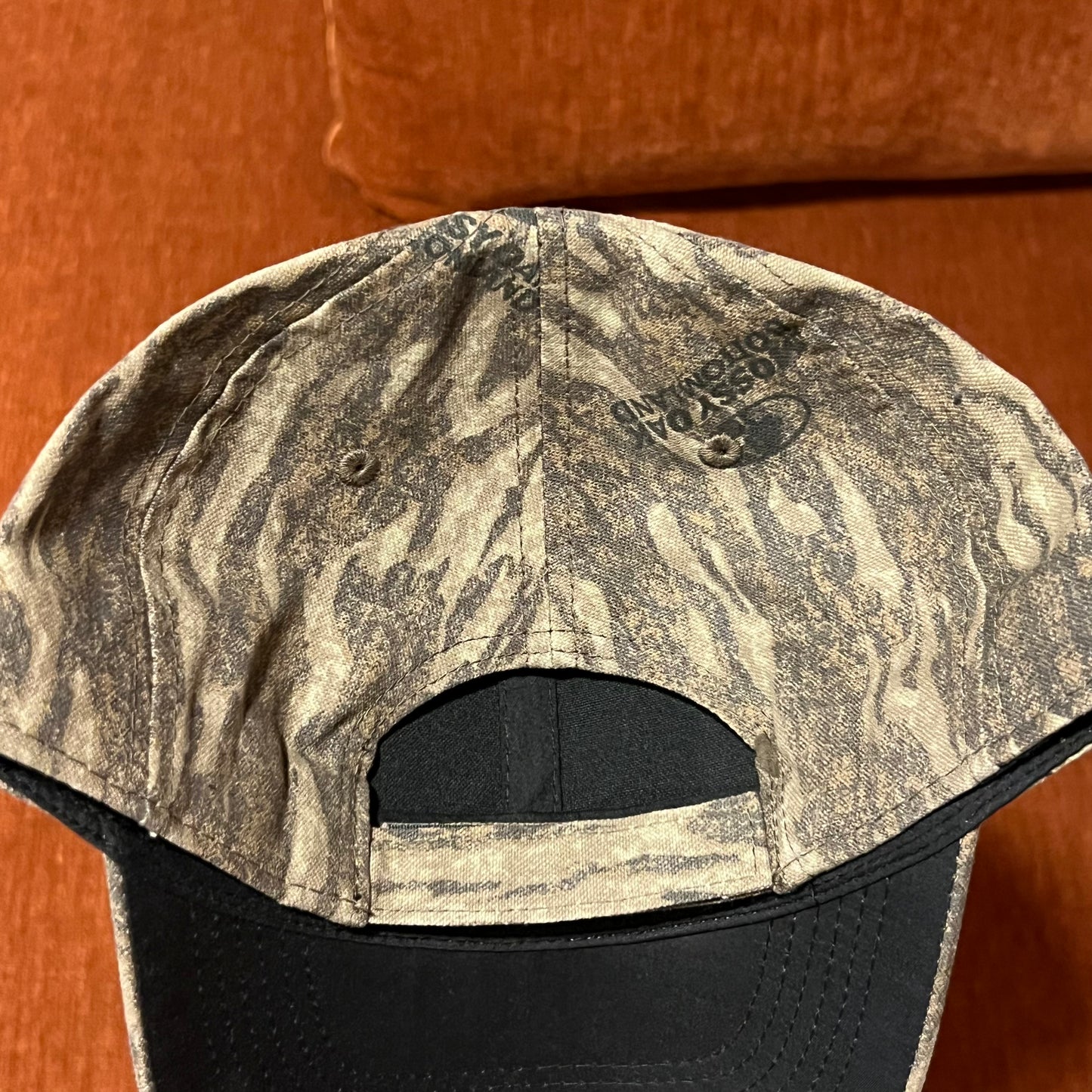 DUMP YOUR REPUBLICAN BOYFRIEND camo hat