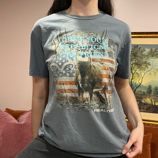 DUMP YOUR REPUBLICAN GIRLFRIEND deer t-shirt with blue text (M)