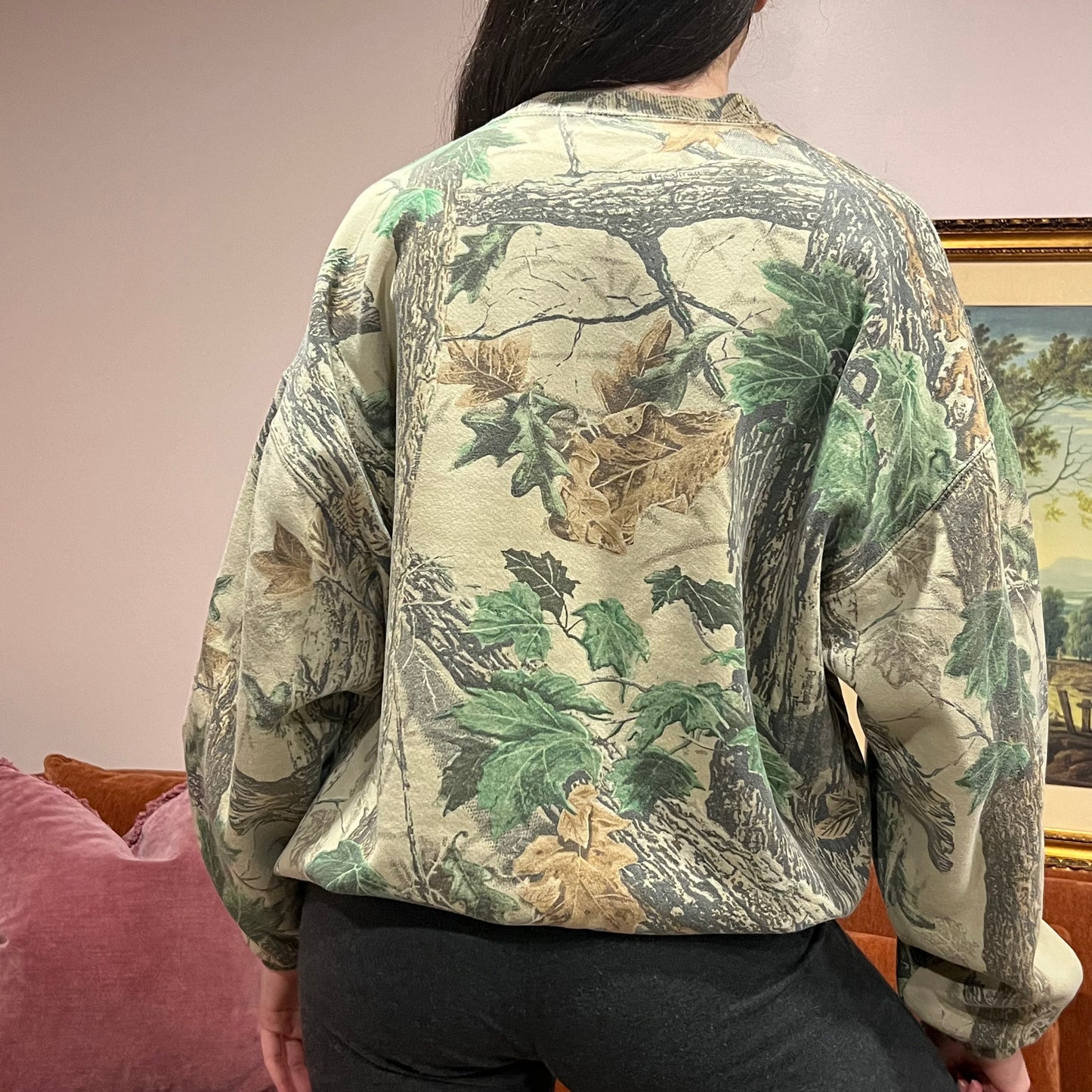 DUMP YOUR REPUBLICAN BOYFRIEND camo crewneck with pink text (2XL)