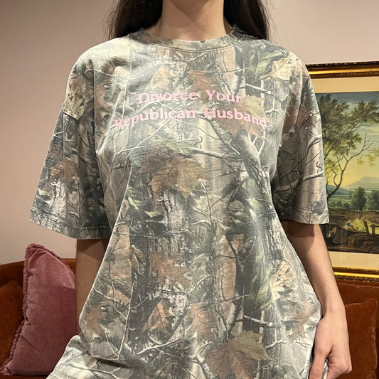 DIVORCE YOUR REPUBLICAN HUSBAND camo t-shirt with pink text (2XL)