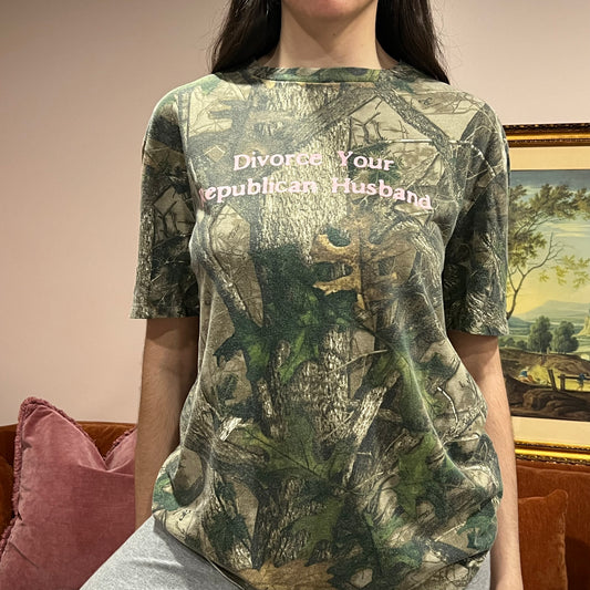 DIVORCE YOUR REPUBLICAN HUSBAND camo t-shirt with pink text (M)