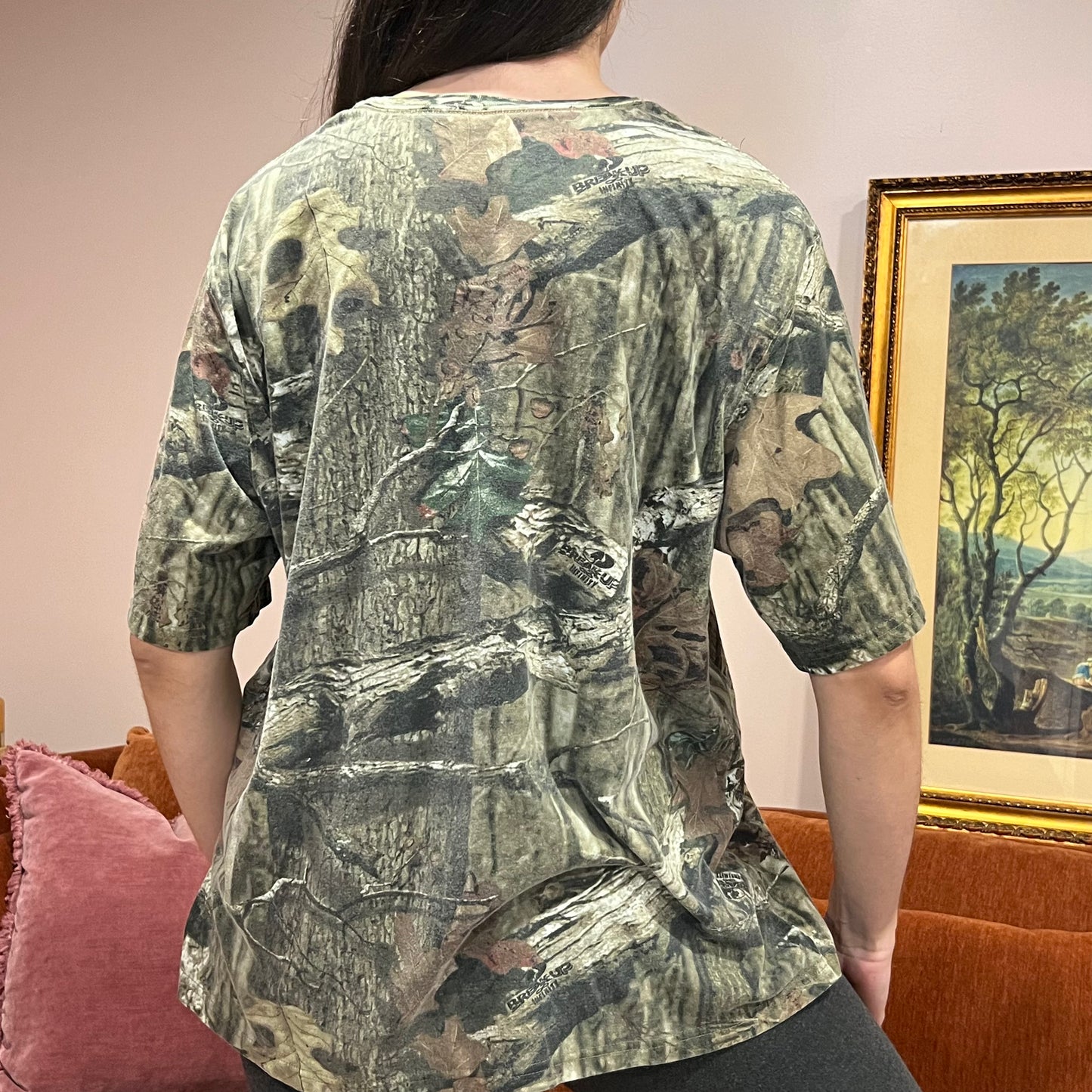 DUMP YOUR REPUBLICAN BOYFRIEND camo t-shirt with pink text (XL)
