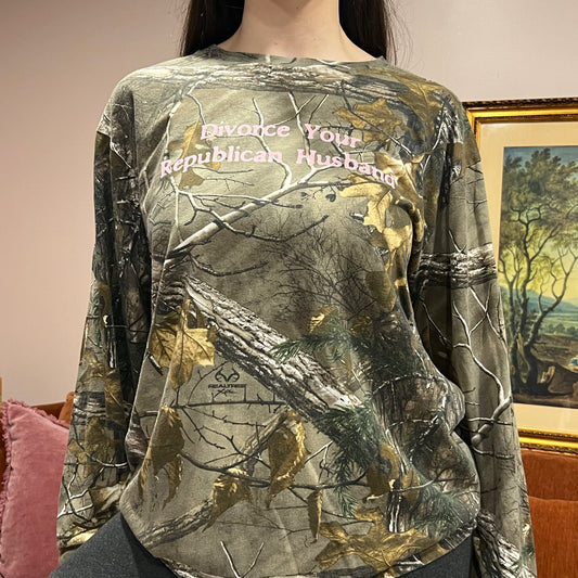 DIVORCE YOUR REPUBLICAN HUSBAND camo long sleeve t-shirt with pink text (L)