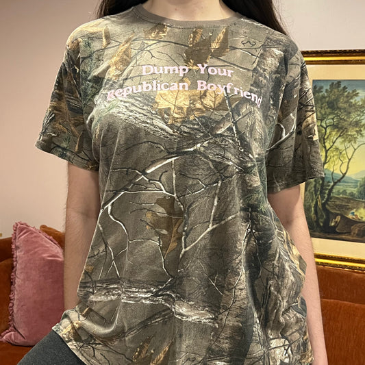 DUMP YOUR REPUBLICAN BOYFRIEND camo t-shirt with pink text (XL)
