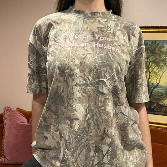 DIVORCE YOUR REPUBLICAN HUSBAND camo t-shirt with pink text (L)