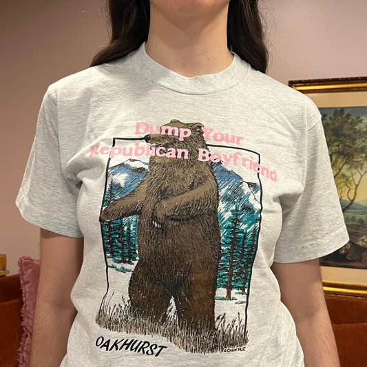 DUMP YOUR REPUBLICAN BOYFRIEND animal t-shirt with pink text (M)
