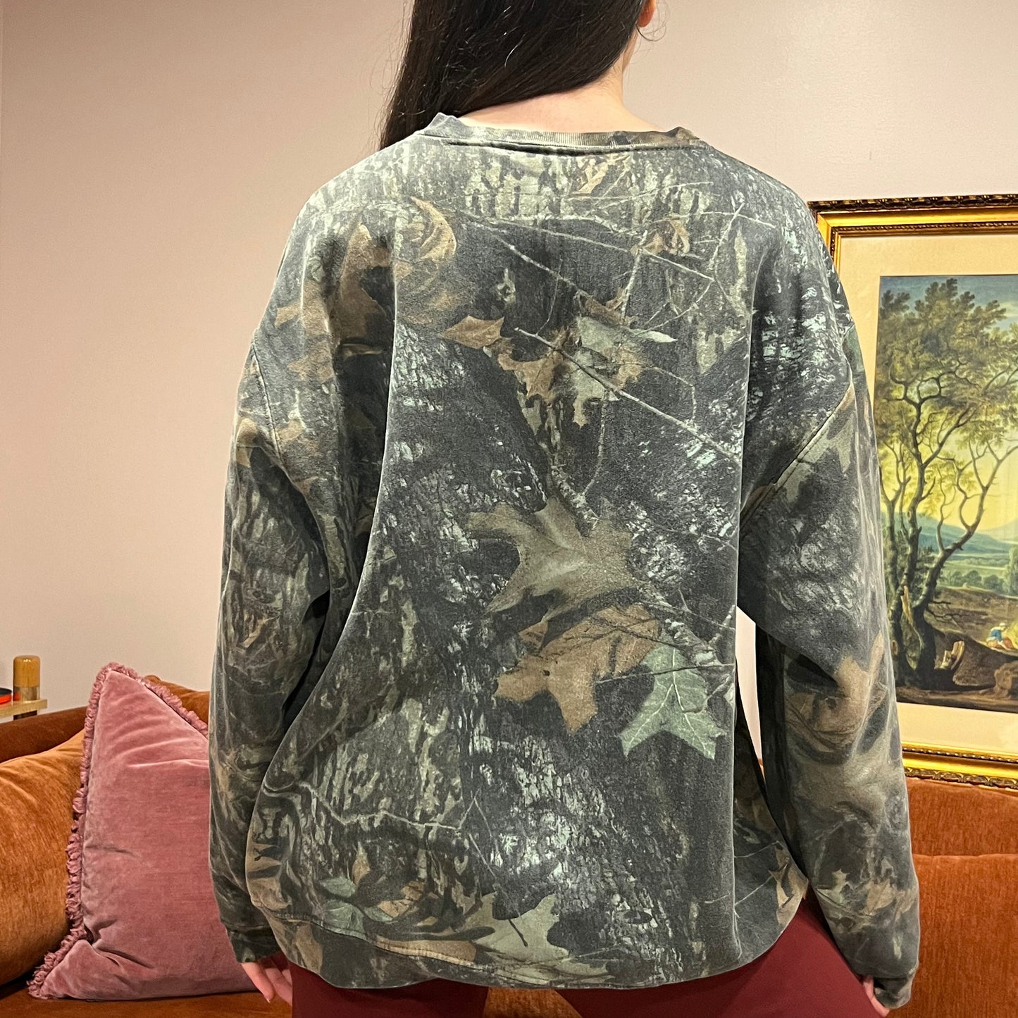 DUMP YOUR REPUBLICAN BOYFRIEND camo crewneck with pink text (2XL)