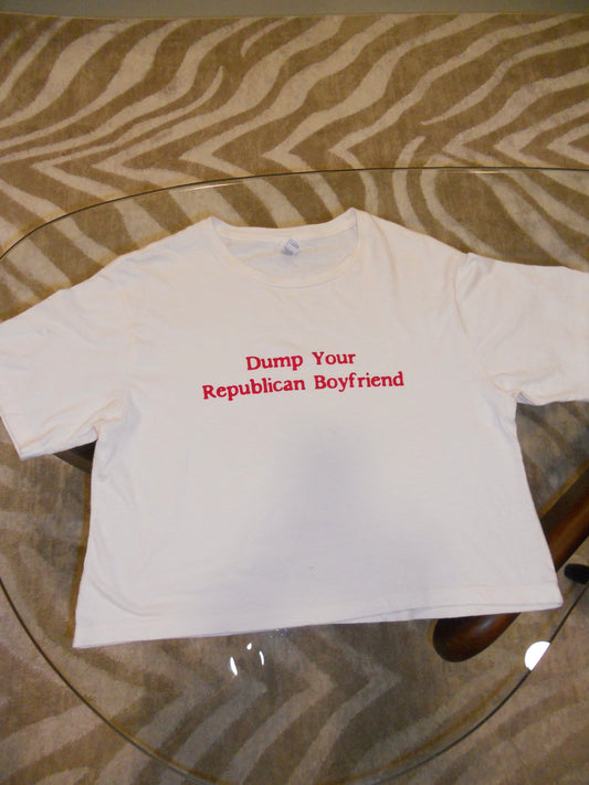 DUMP YOUR REPUBLICAN BOYFRIEND cream boxy tee