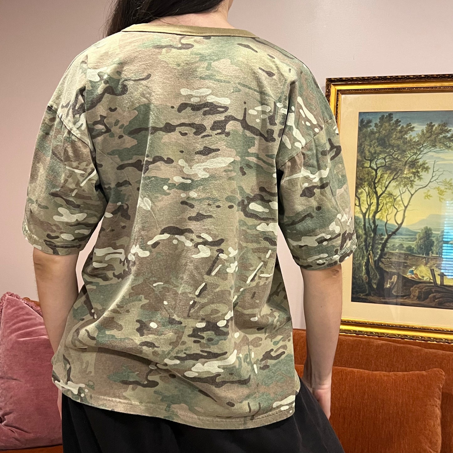 DUMP YOUR REPUBLICAN BOYFRIEND camo t-shirt with pink text (XL)