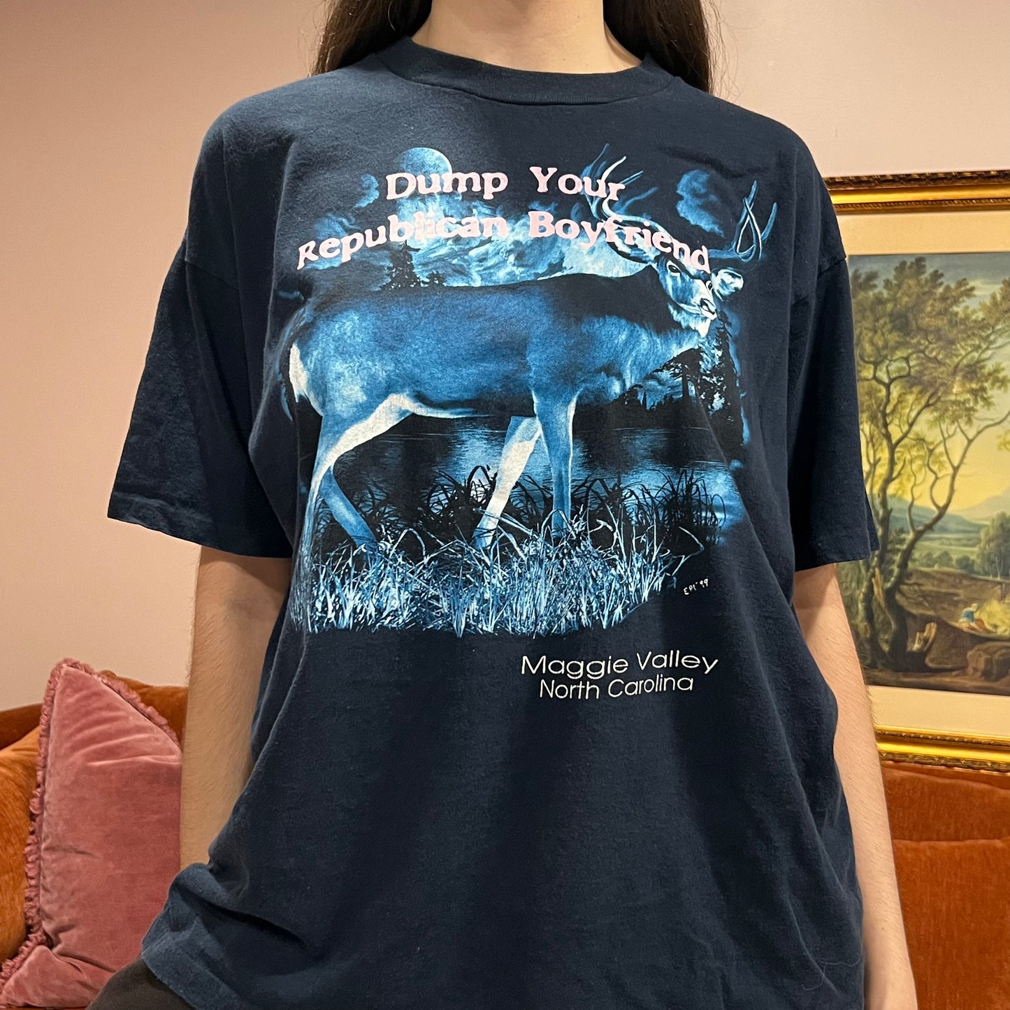 DUMP YOUR REPUBLICAN BOYFRIEND animal t-shirt with pink text (XL)