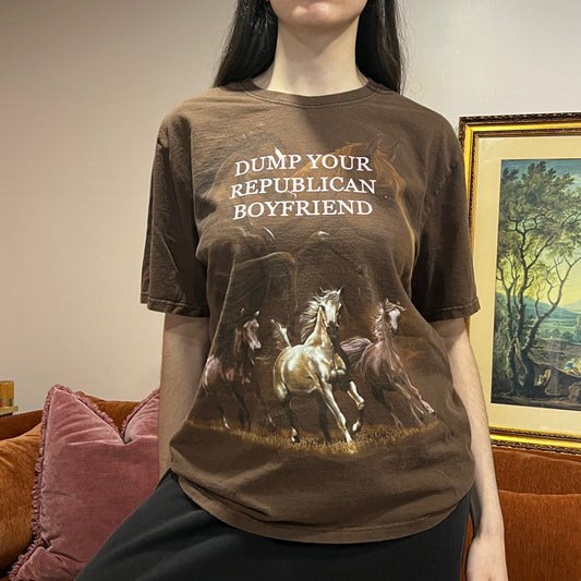 DUMP YOUR REPUBLICAN BOYFRIEND animal t-shirt with pink text (L)