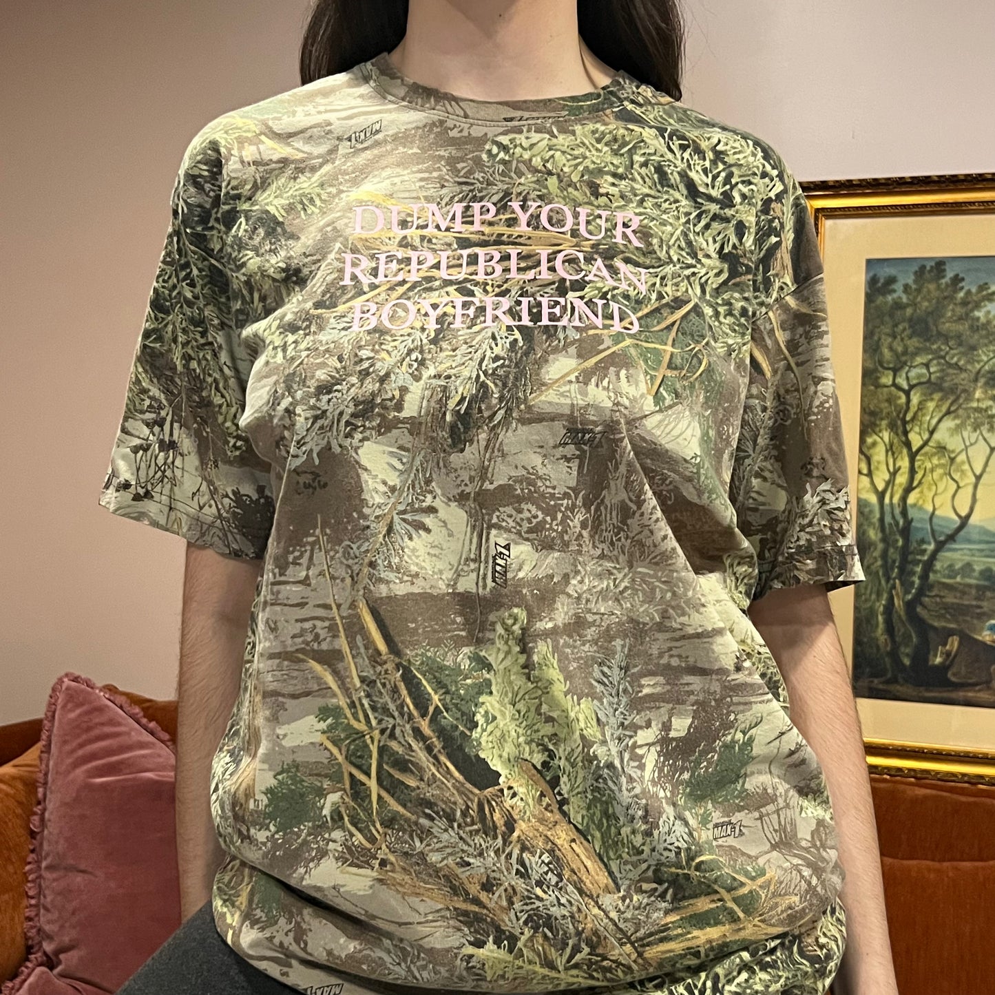 DUMP YOUR REPUBLICAN BOYFRIEND camo t-shirt with pink text (L)