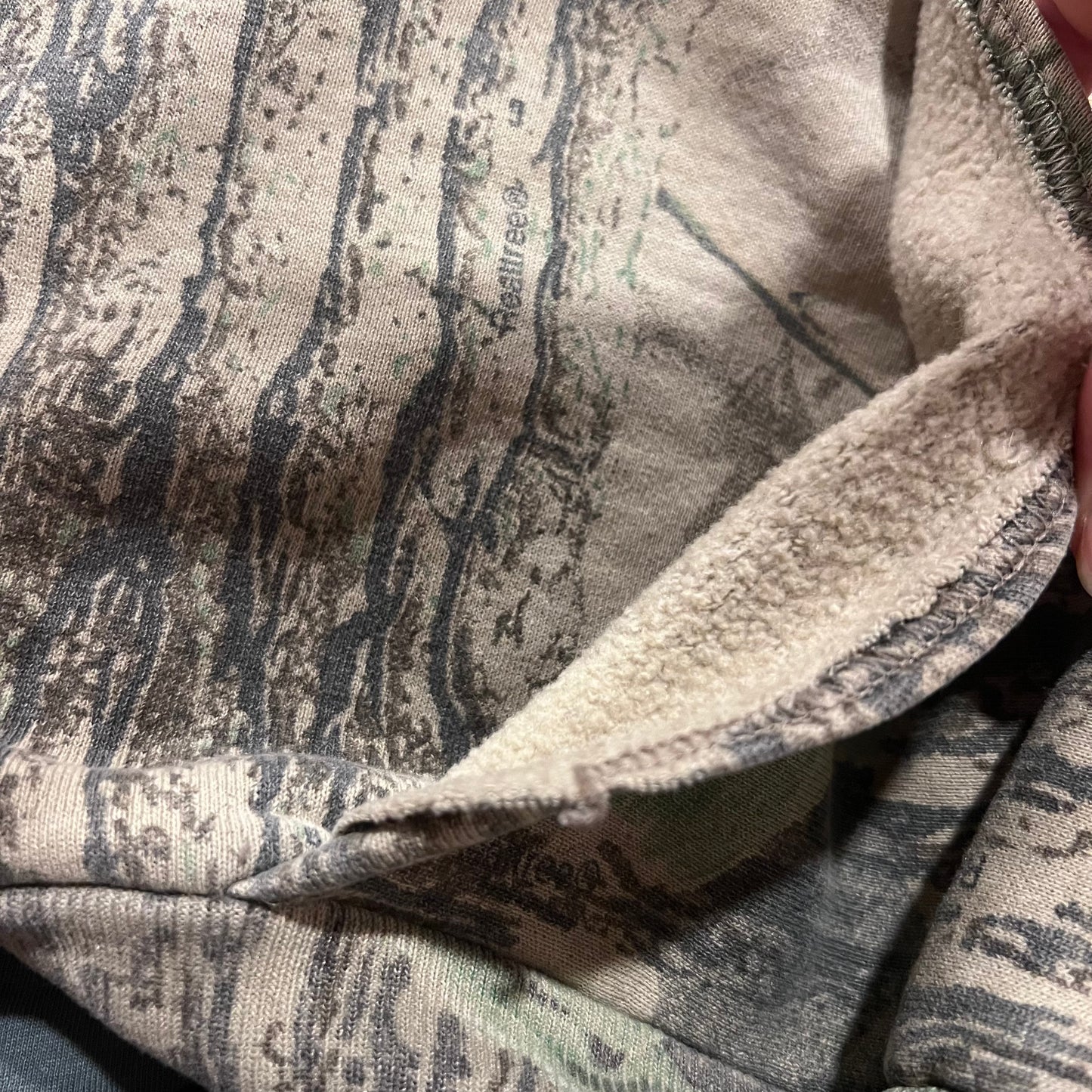 DUMP YOUR REPUBLICAN BOYFRIEND camo zip-up with pink text (L)