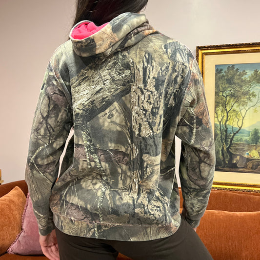 DUMP YOUR REPUBLICAN BOYFRIEND camo hoodie with pink text (L)