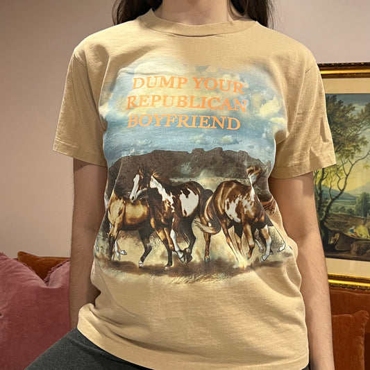 DUMP YOUR REPUBLICAN BOYFRIEND horse t-shirt with orange text (M)