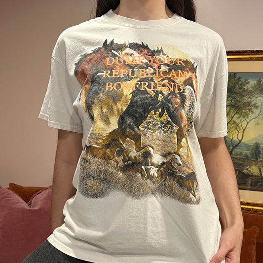 DUMP YOUR REPUBLICAN BOYFRIEND horse t-shirt with orange text (L)