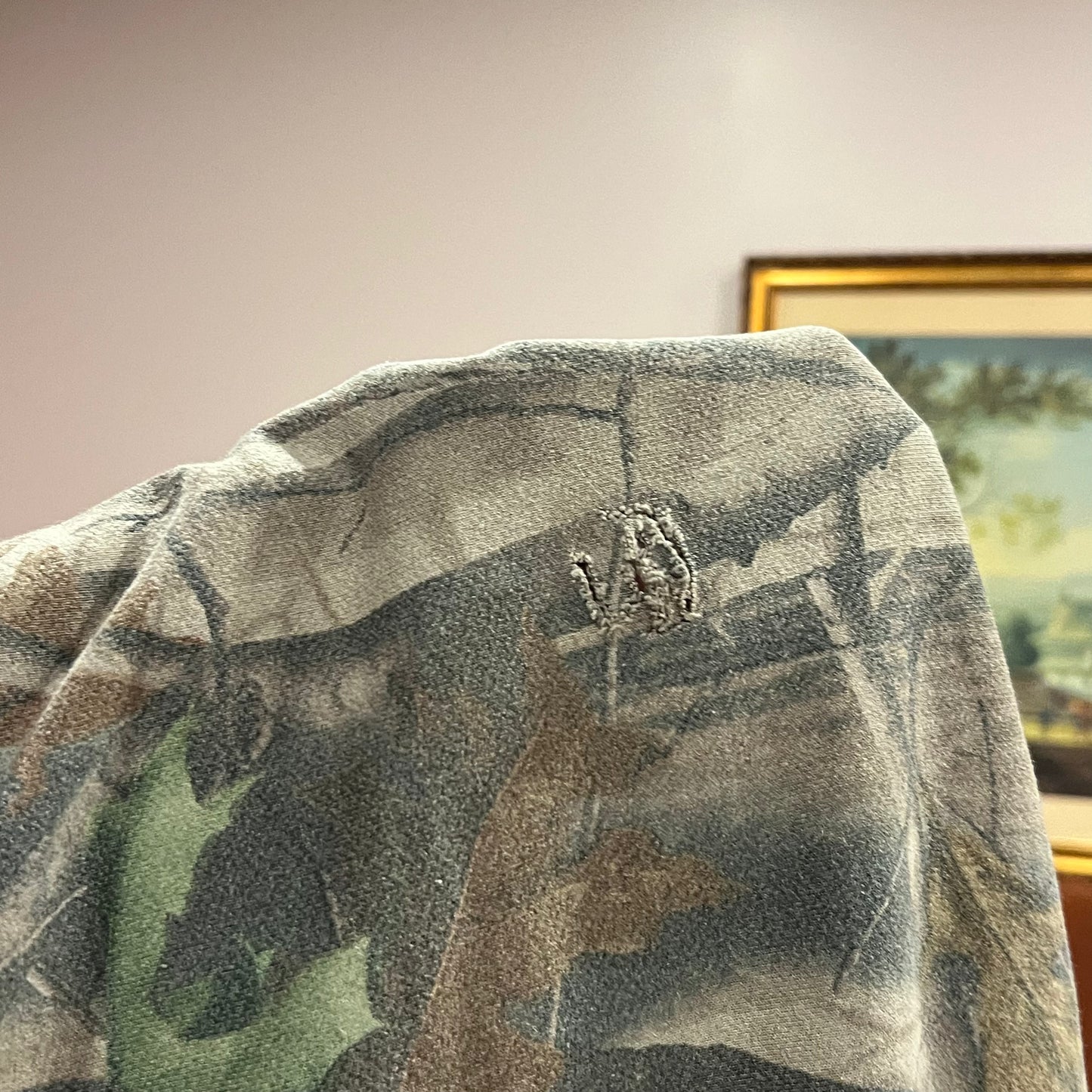 DUMP YOUR REPUBLICAN BOYFRIEND camo crewneck with pink text (L)