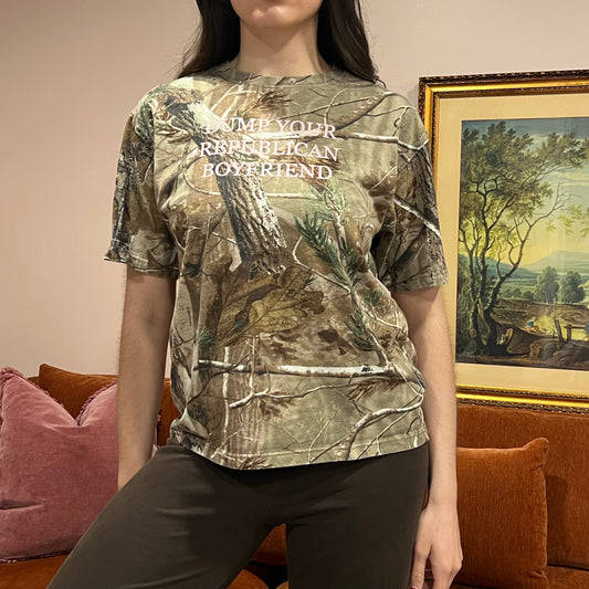 DUMP YOUR REPUBLICAN BOYFRIEND camo t-shirt with pink text (S)