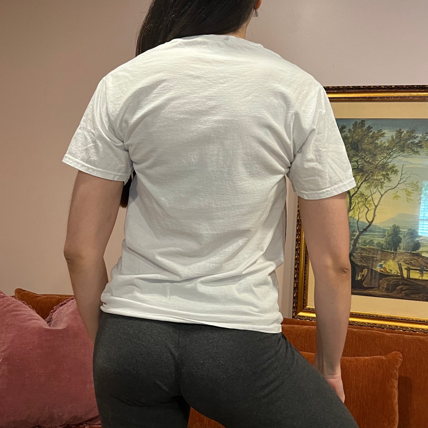 DUMP YOUR REPUBLICAN GIRLFRIEND wolf t-shirt with pink text (S)