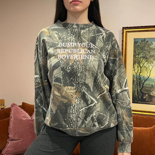 DUMP YOUR REPUBLICAN BOYFRIEND camo crewneck with pink text (M)