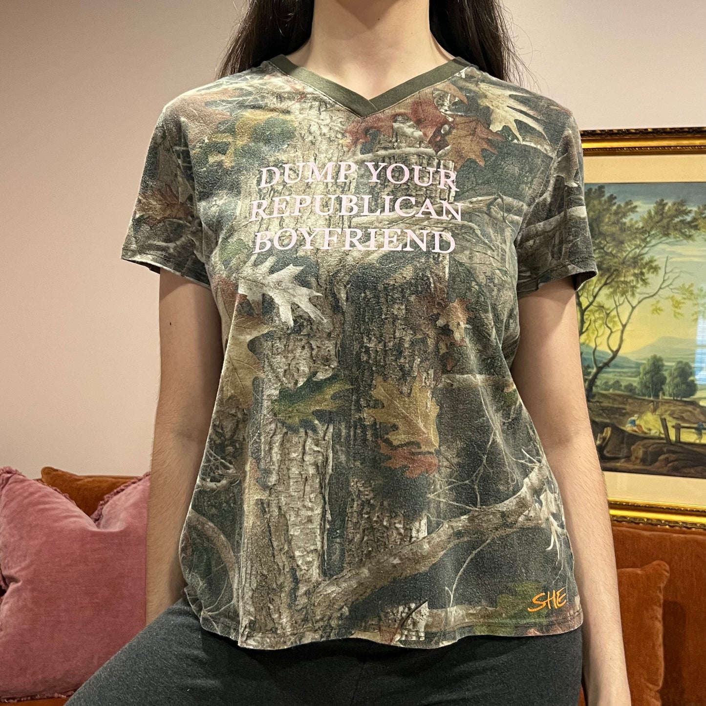 DUMP YOUR REPUBLICAN BOYFRIEND camo t-shirt with pink text (L)