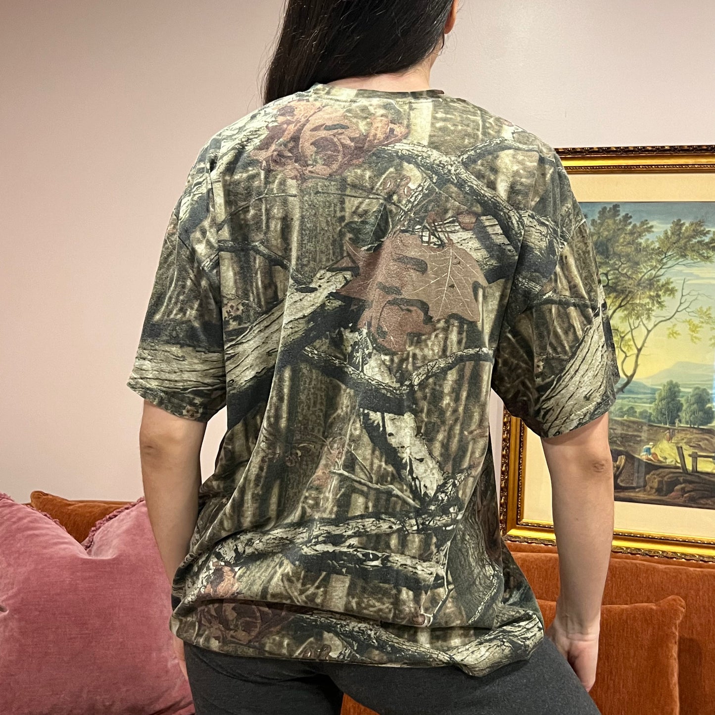 DUMP YOUR REPUBLICAN BOYFRIEND camo t-shirt with pink text (XL)