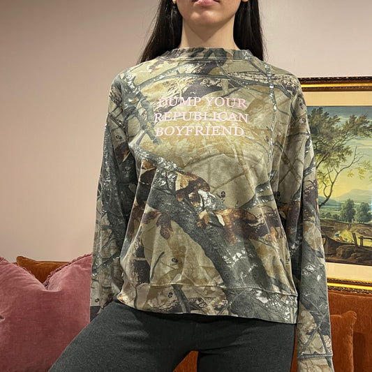 DUMP YOUR REPUBLICAN BOYFRIEND camo crewneck with pink text (M)
