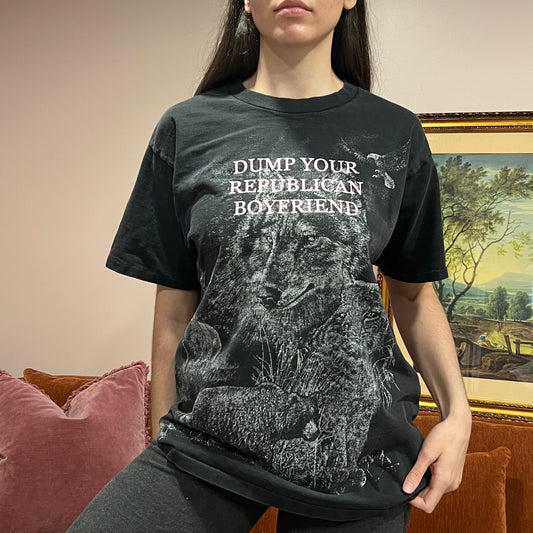 DUMP YOUR REPUBLICAN BOYFRIEND wolf t-shirt with pink text (L)
