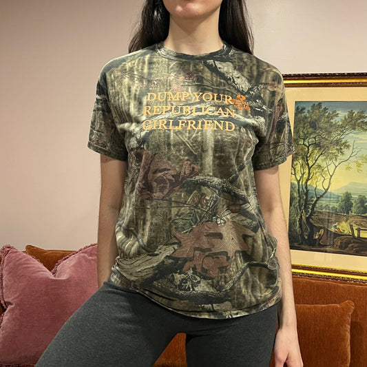 DUMP YOUR REPUBLICAN GIRLFRIEND camo t-shirt with orange text (M)