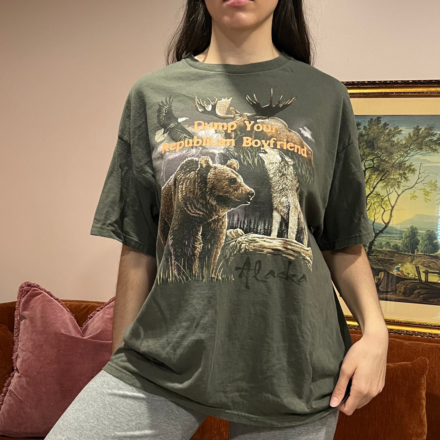DUMP YOUR REPUBLICAN BOYFRIEND animal t-shirt with orange text (2XL)