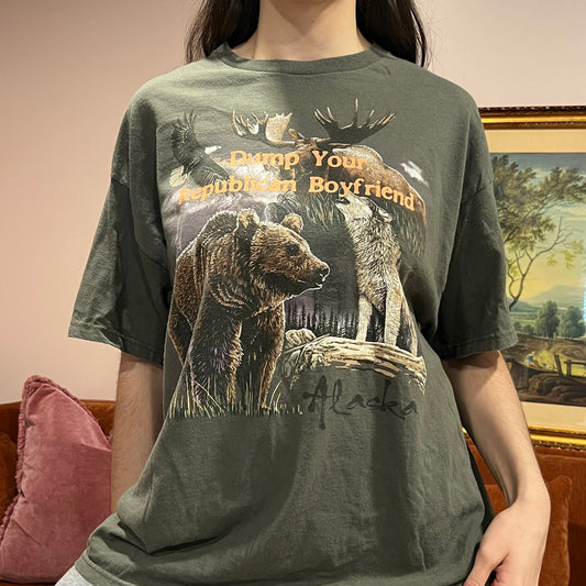 DUMP YOUR REPUBLICAN BOYFRIEND animal t-shirt with orange text (2XL)