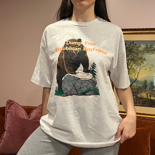 DUMP YOUR REPUBLICAN BOYFRIEND bear t-shirt with orange text (XL)