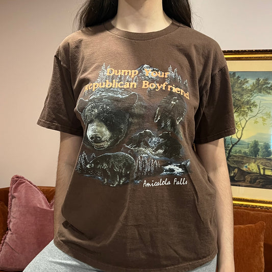 DUMP YOUR REPUBLICAN BOYFRIEND bear t-shirt with orange text (L)