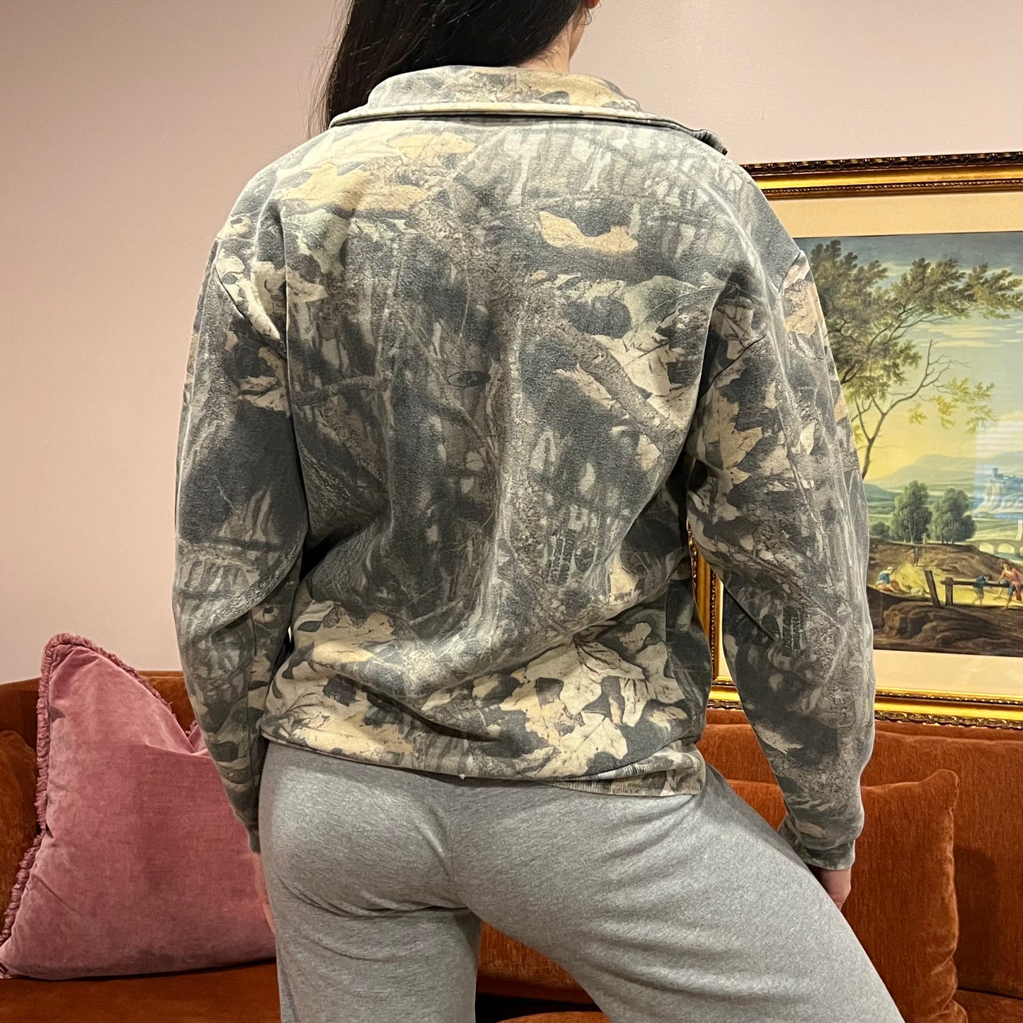DUMP YOUR REPUBLICAN BOYFRIEND camo zip-up with pink text (M)