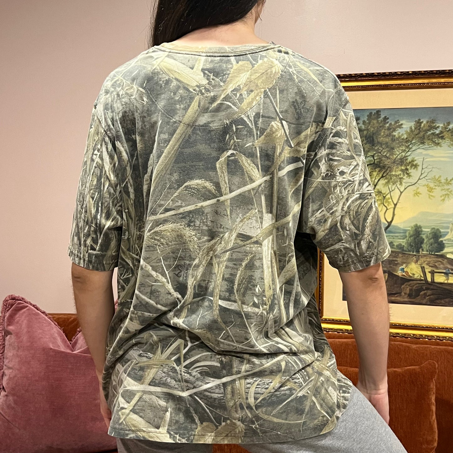 DUMP YOUR REPUBLICAN BOYFRIEND camo t-shirt with pink text (XL/2XL)