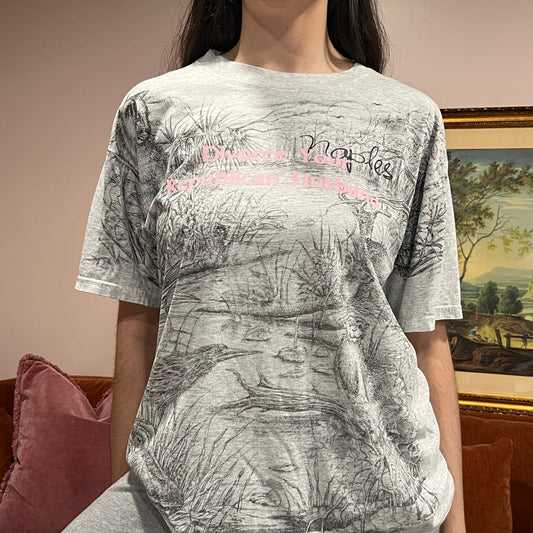 DIVORCE YOUR REPUBLICAN HUSBAND animal t-shirt with pink text (L/XL)