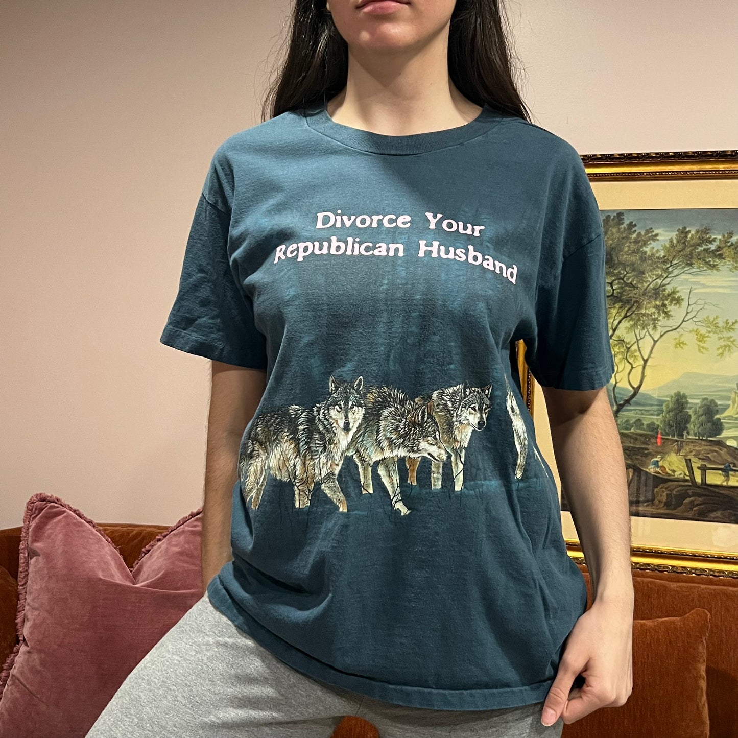 DIVORCE YOUR REPUBLICAN HUSBAND wolf t-shirt with pink text (L)