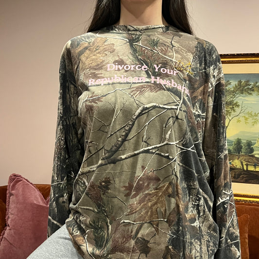 DIVORCE YOUR REPUBLICAN HUSBAND camo long sleeve t-shirt with pink text (L)