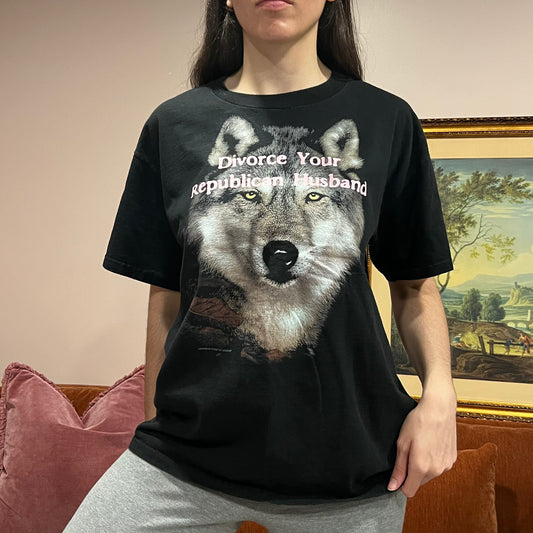 DIVORCE YOUR REPUBLICAN HUSBAND wolf t-shirt with pink text (L)