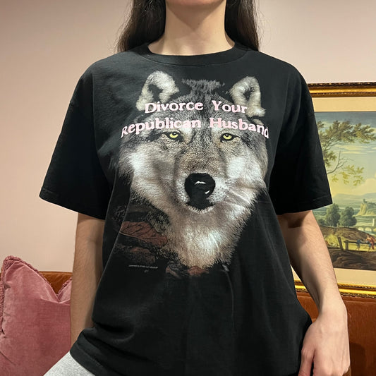 DIVORCE YOUR REPUBLICAN HUSBAND wolf t-shirt with pink text (L)
