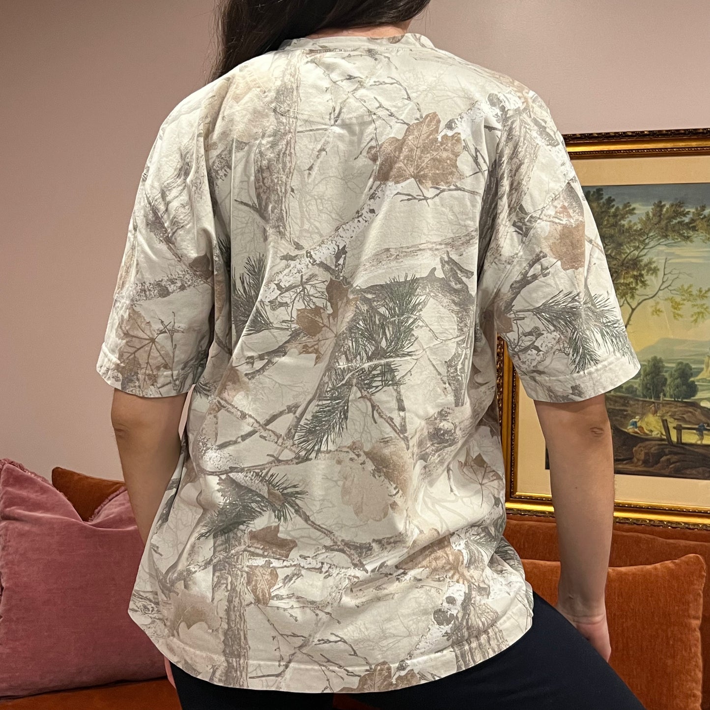 DUMP YOUR REPUBLICAN BOYFRIEND white camo t-shirt with pink text (L)