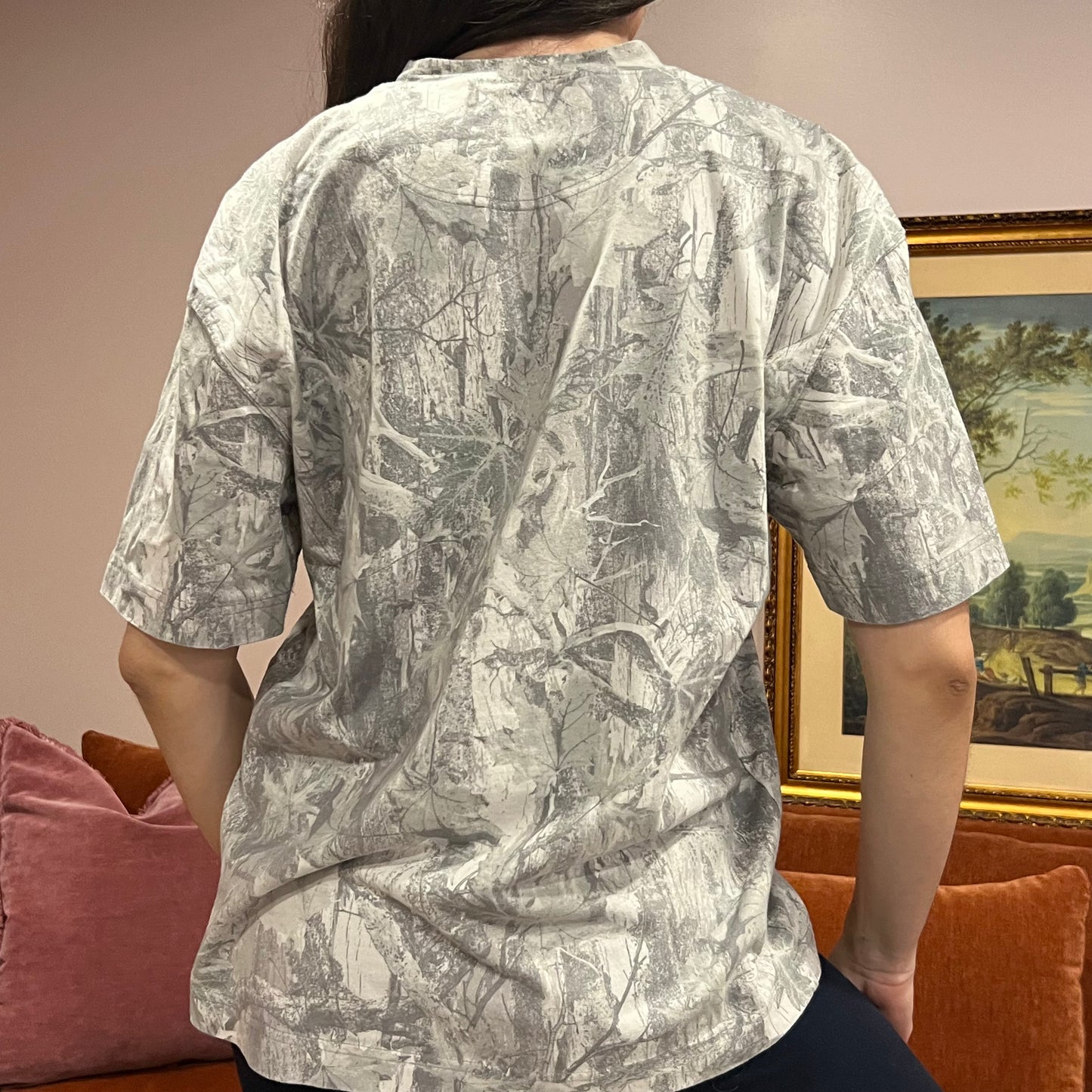 DUMP YOUR REPUBLICAN BOYFRIEND white camo t-shirt with pink text (L)