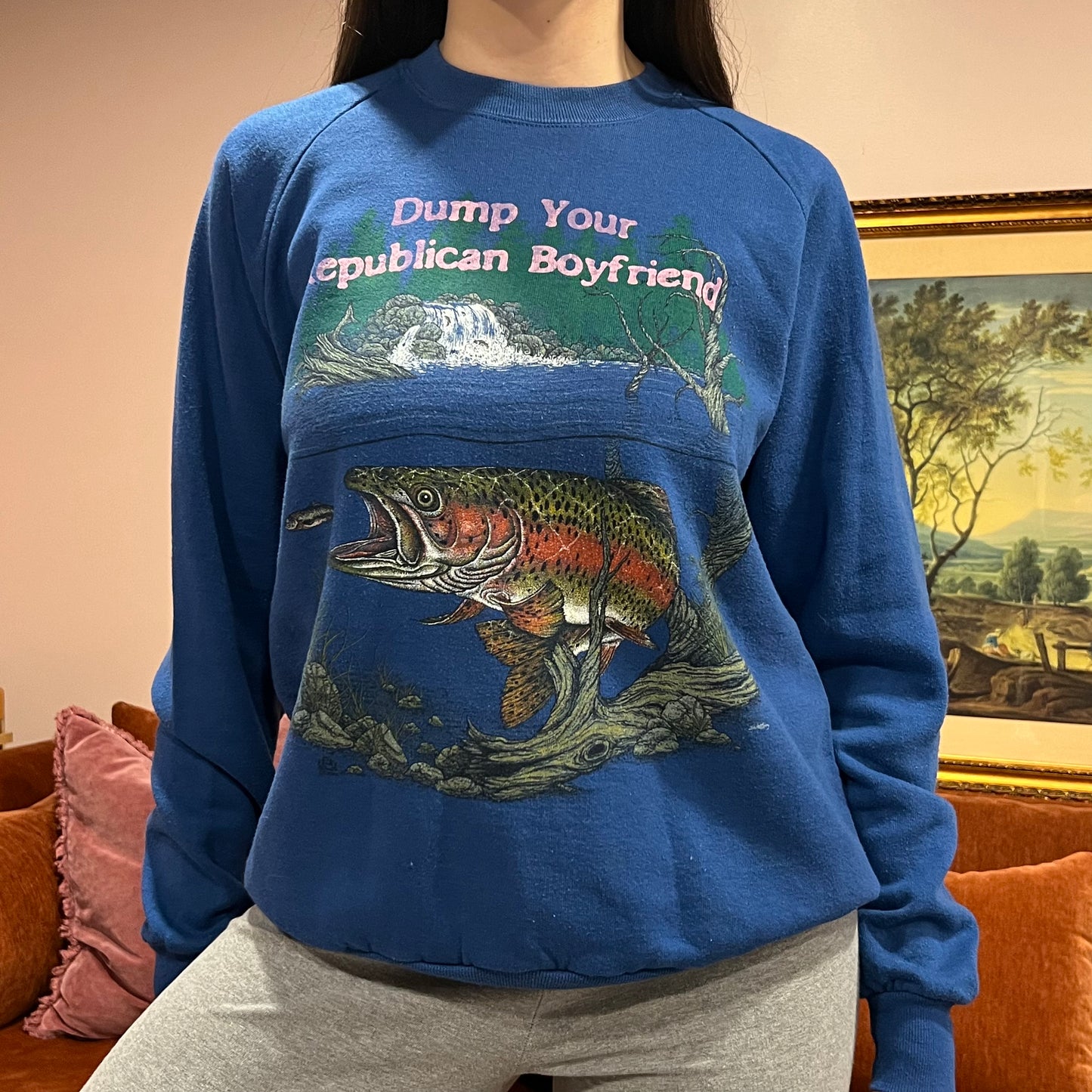 DUMP YOUR REPUBLICAN BOYFRIEND animal crewneck with pink text (L)