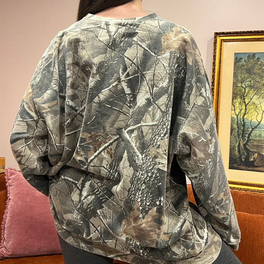 DUMP YOUR REPUBLICAN BOYFRIEND camo crewneck with pink text (3XL)