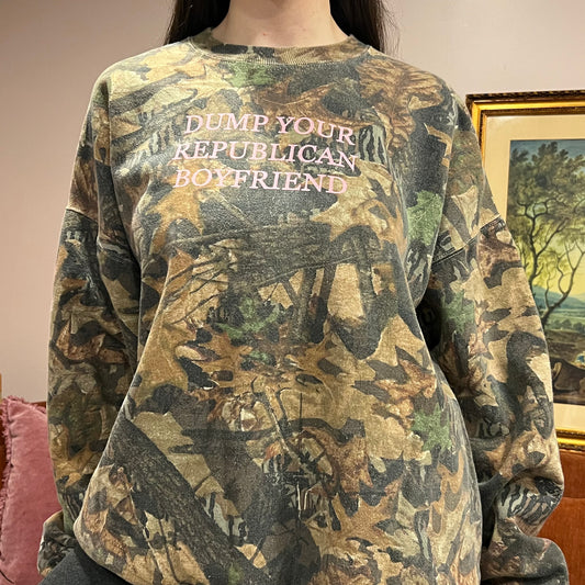 DUMP YOUR REPUBLICAN BOYFRIEND camo crewneck with pink text (2XL)
