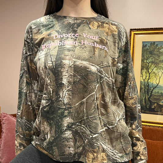 DIVORCE YOUR REPUBLICAN HUSBAND camo long sleeve t-shirt with pink text (L)