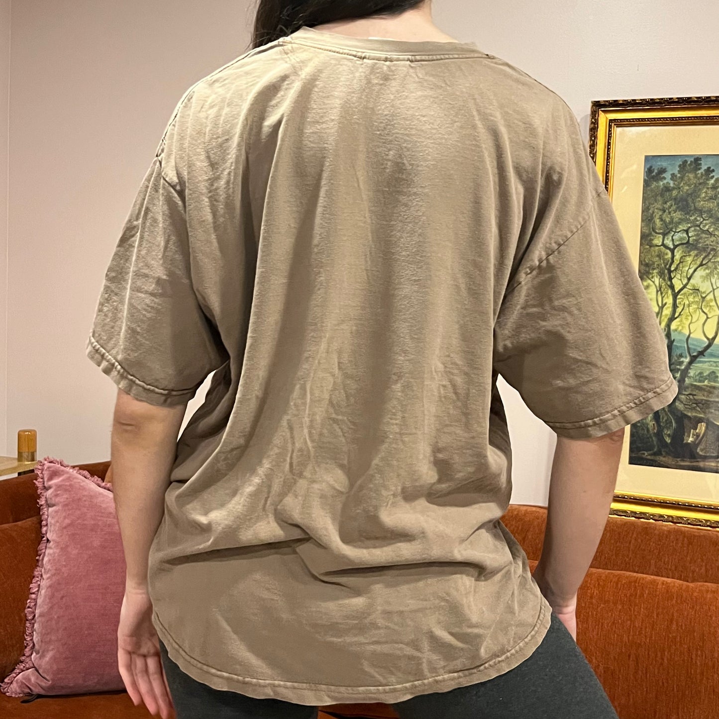DUMP YOUR REPUBLICAN BOYFRIEND animal t-shirt with orange text (XL)