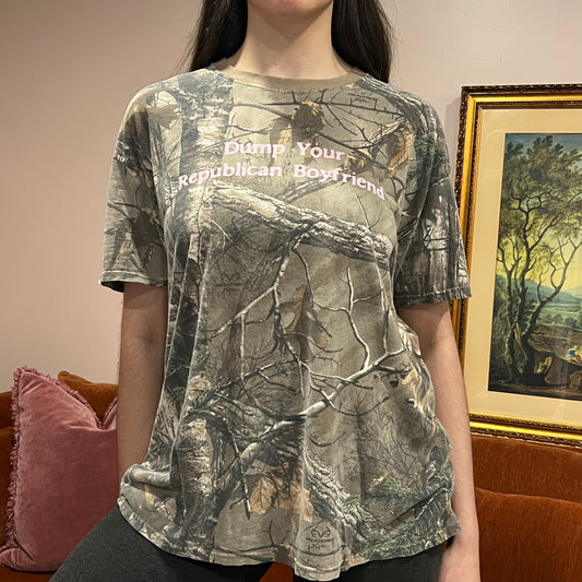 DUMP YOUR REPUBLICAN BOYFRIEND camo t-shirt with pink text (XL)